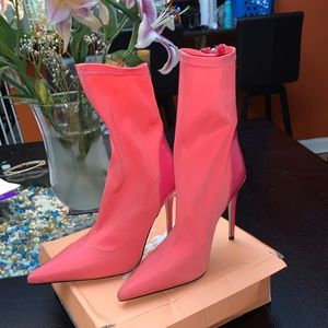 Coral colored ankle boots NWT